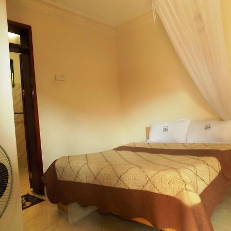 Rhino Motel Mbarara Exteriér fotografie
