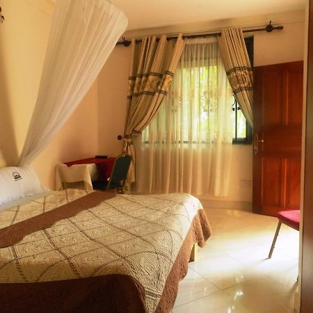 Rhino Motel Mbarara Exteriér fotografie