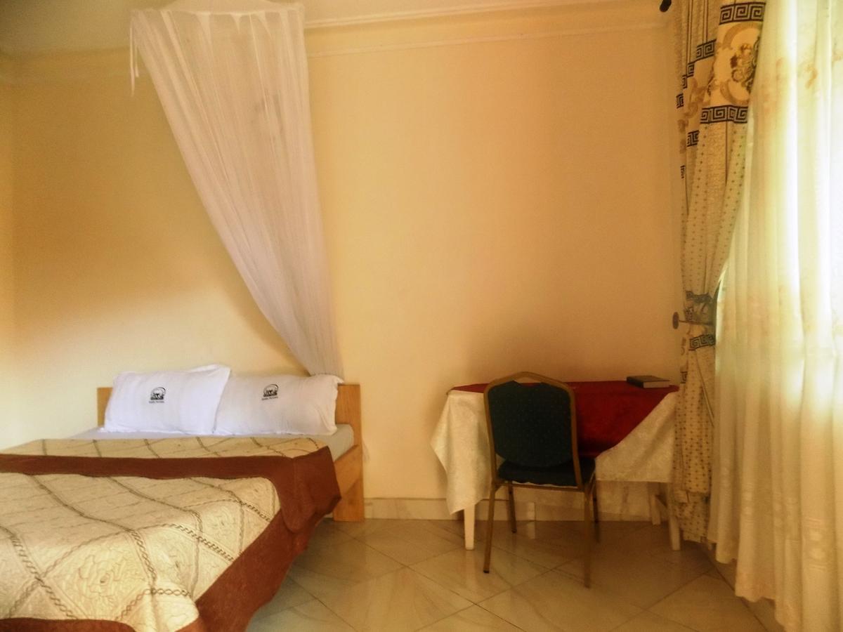 Rhino Motel Mbarara Exteriér fotografie