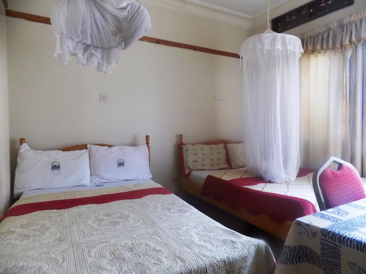 Rhino Motel Mbarara Exteriér fotografie